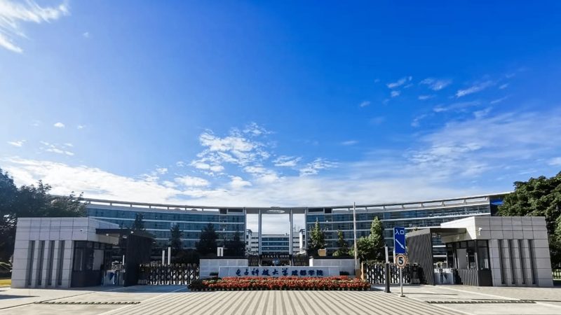 SMT贴片与插件组装成本解析：成本构成与对比分析
